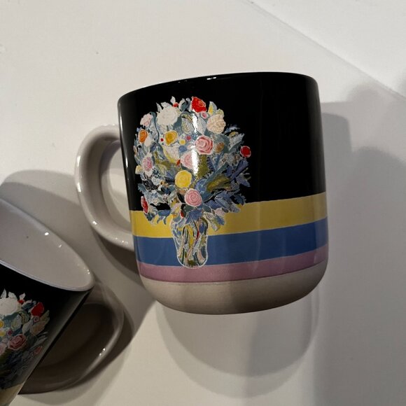 Mugs with Flowers (Set of 2 / new / by Artlifting) - Picture 14 of 15